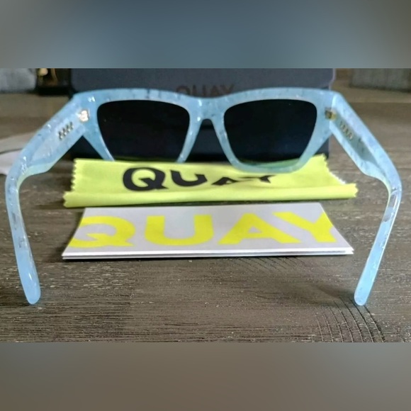 NEW Quay sold out limited edition No Apologies sunglasses 🕶️. - Picture 3 of 5